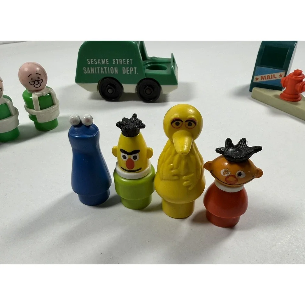 12 Piece Vintage Fisher Price Little People Sesame Street Figures Toys 1970s
